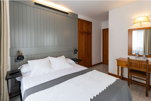 Escapada de 2 Noches con Desayuno en Hotel Panadeiramar (Sanxenxo, Pontevedra)
