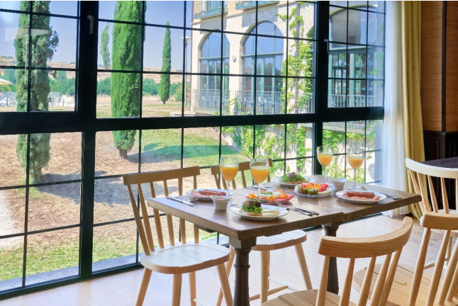 Escapada con Desayuno en Hotel Sonsoles Ávila 4* (Ávila)