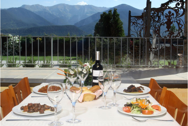 Escapada en Hotel con Spa y Comida o Cena en Hotel Muntanya & Spa 4* (Prullans, Cerdanya)