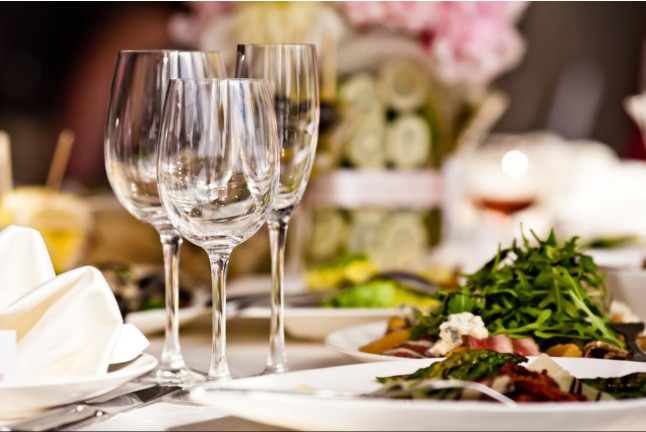 Circuito Spa, Masaje y Cena para dos en Hotel Congreso 4* (Teo - Santiago de Compostela, A Coruña)