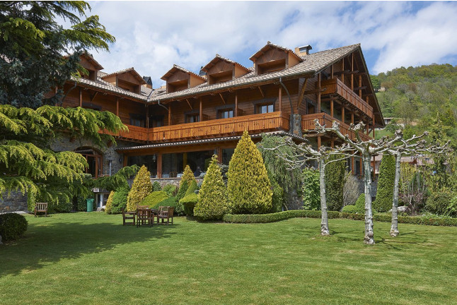 Escapada en Hotel Grèvol Spa 4* (D-J) (Llanars, Girona)
