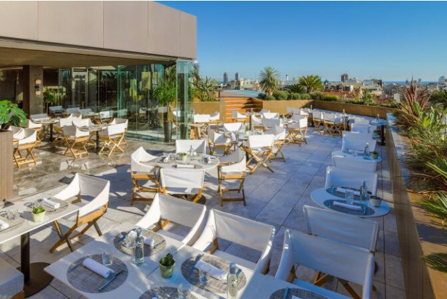 Masaje y Cena para dos en Restaurant el Somni con Llave Michelin del Hotel The One Barcelona 5*GL (Barcelona)