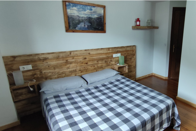 Escapada de 2 Noches con Desayuno en Hotelet de Betlan (Betlan, Lleida)