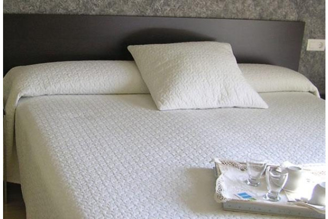 Escapada con Jacuzzi Privado en Hotel Aqua Luna Spa (León)