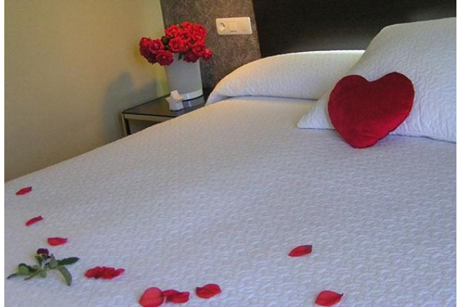 Escapada con Jacuzzi Privado en Hotel Aqua Luna Spa (León)