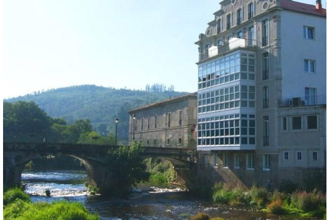 Escapada con desayuno y circuito en Balneario de Acuña (Caldas de Reis, Pontevedra)
