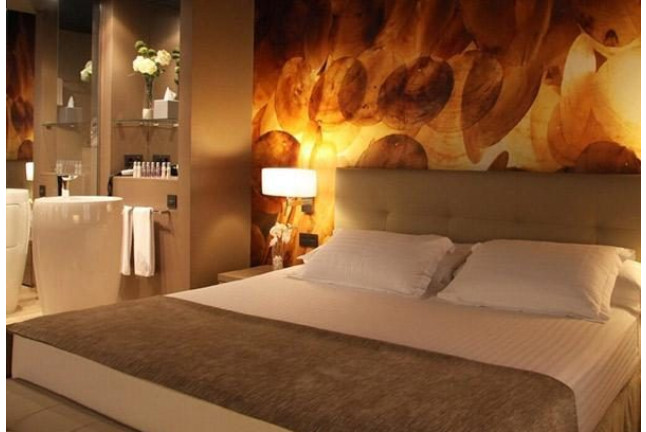 Escapada Romántica en Hotel Ciutat de Tarragona 4* con Jacuzzi en la Habitación (Tarragona)