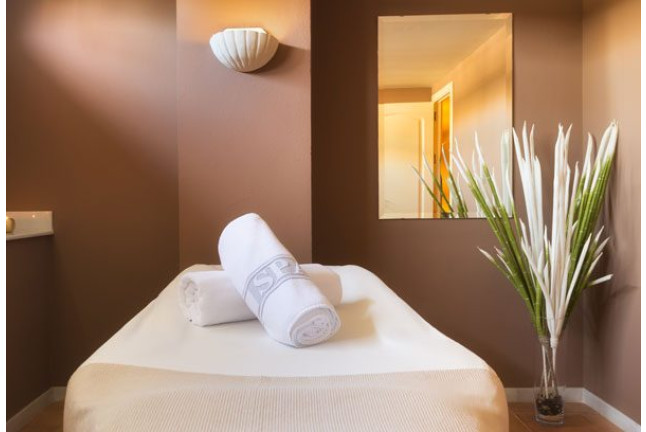 Circuito Spa y Masaje para dos en Hotel Fuerte Conil - Costa Luz 4* (Cádiz)