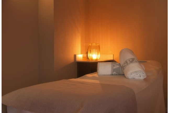 Circuito Spa y Masaje para dos en Hotel Fuerte Conil - Costa Luz 4* (Cádiz)