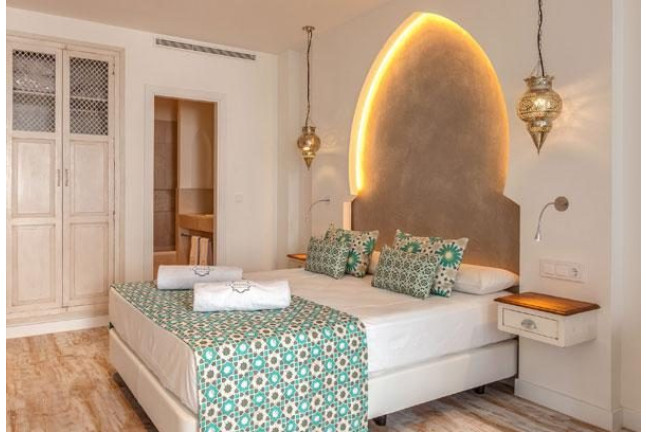 Escapada en Hotel La Residencia Puerto 4* con Circuito Spa (De Domingo a Jueves) (Tarifa, Cádiz)