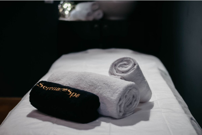 Experiencia Matinal: Desayuno con Wellness Area y Masaje en Serena Spa en Meliá Madrid Princesa 5* (Madrid) 