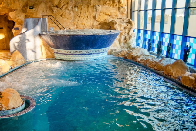 Circuito Hidrotermal y Masaje Relajante para dos en Hotel Beatriz Costa & Spa 4* (Costa Teguise, Lanzarote)