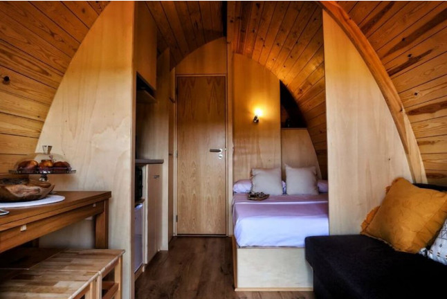 Escapada de 2 Noches con Opción a Desayuno en Cork Valley (Navahermosa, Toledo)