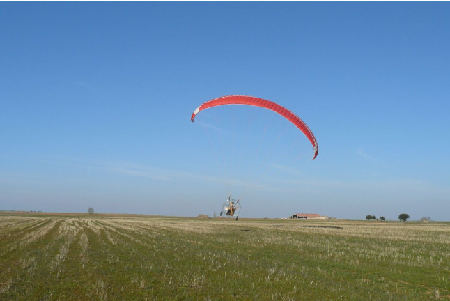 Vuelo en Parapente o Paratrike (Valladolid)