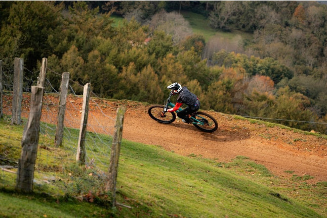 Irrisarri Land: Entrada Natura (Navarra)