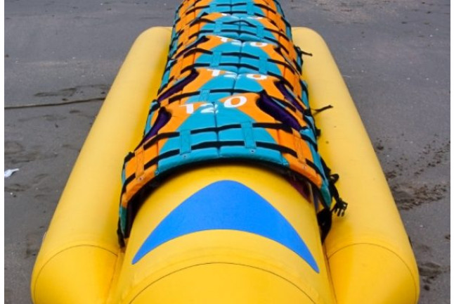 Banana Boat y Excursión en Kayak para dos (Calella de la Costa, Barcelona)