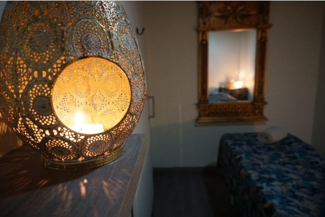 Paraiso in Love: Masaje Relajante, Baño de Espuma en Jacuzzi Privado y Bebida para dos en Ananda Spa (Barcelona)