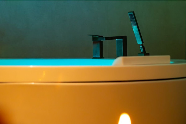 Jacuzzi Privado, Masaje, Dulces y Copa de Cava para dos en Spa Terracalma del Hotel Miramar 5*GL (Barcelona)
