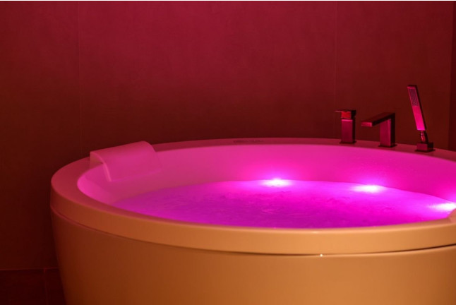 Jacuzzi Privado, Masaje, Dulces y Copa de Cava para dos en Spa Terracalma del Hotel Miramar 5*GL (Barcelona)