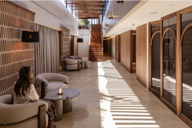 Jacuzzi Privado, Masaje, Dulces y Copa de Cava para dos en Spa Terracalma del Hotel Miramar 5*GL (Barcelona)
