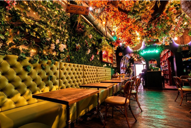 Cata de Quesos y Maridaje de Vino para dos en Jardinet de Gràcia (Barcelona)