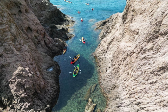 Ruta en Kayak por el Parque Natural Cabo de Gata con Fotos (Almería)