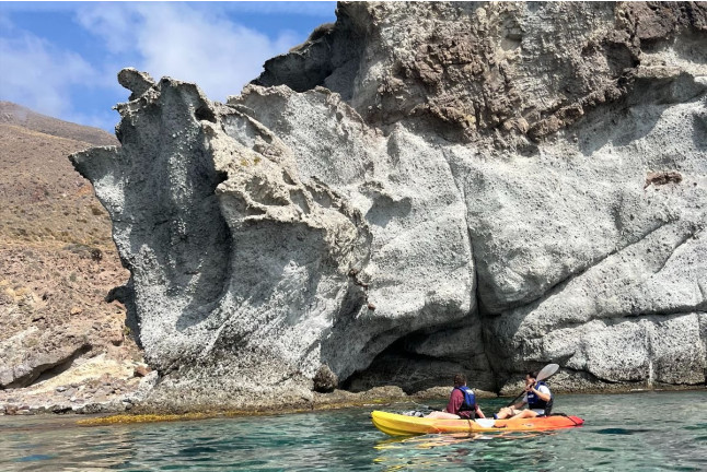 Ruta en Kayak por el Parque Natural Cabo de Gata con Fotos (Almería)