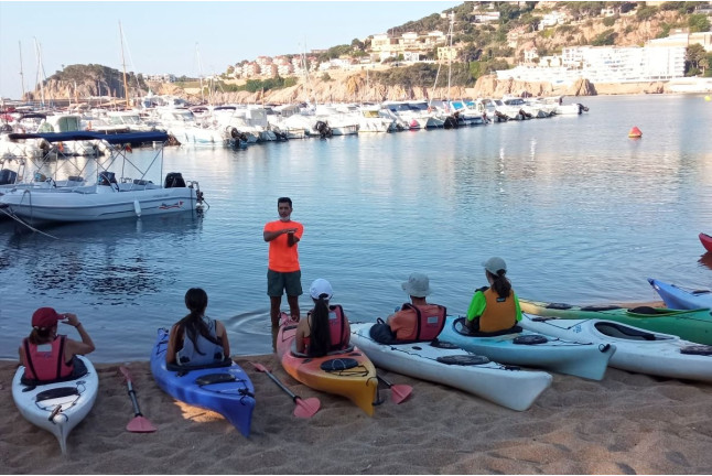 Excursión Matutina en Kayak de Mar (Sant Feliu de Guíxols, Girona)
