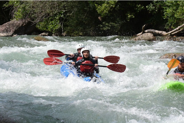 Descenso en Kayak Hinchable de Arboló a Figuereta (Sort, Lleida)