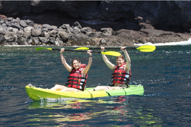 Tour Exclusivo: Paseo en Barco, Ruta en Kayak hasta el Barranco de Masca y Snorkel (Los Gigantes, Tenerife)