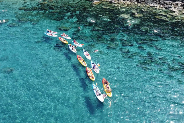Excursión en Kayak con Snorkel en Aguas Cristalinas por Cabo de Gata (Almería)