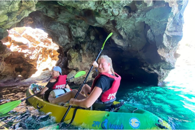 Excursión en Kayak a Cuevas & Snorkel con Fotos (Binibeca, Menorca)