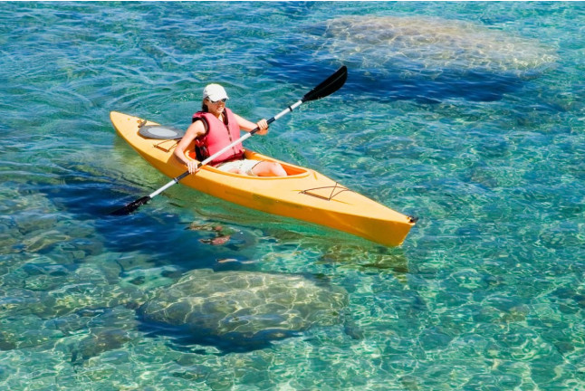 Kayak y Snorkel en la Reserva Marina de Menorca desde Fornells (Menorca)