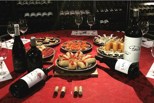 Cata Gourmet de 5 Vinos y 5 Pintxos en La Bodega de los Reyes (Madrid)