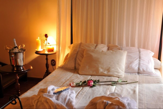 Escapada de 2 noches con Jacuzzi Privado en La Casa del Canónigo 4* (Cuenca)