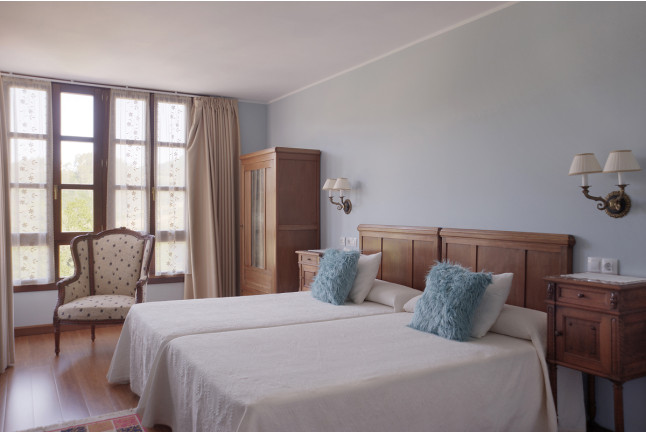 Escapada de 2 Noches con Desayuno en Hotel La Casona de la Roza 4* (Villaviciosa, Asturias)