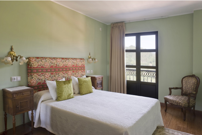 Escapada de 2 Noches con Desayuno en Hotel La Casona de la Roza 4* (Villaviciosa, Asturias)