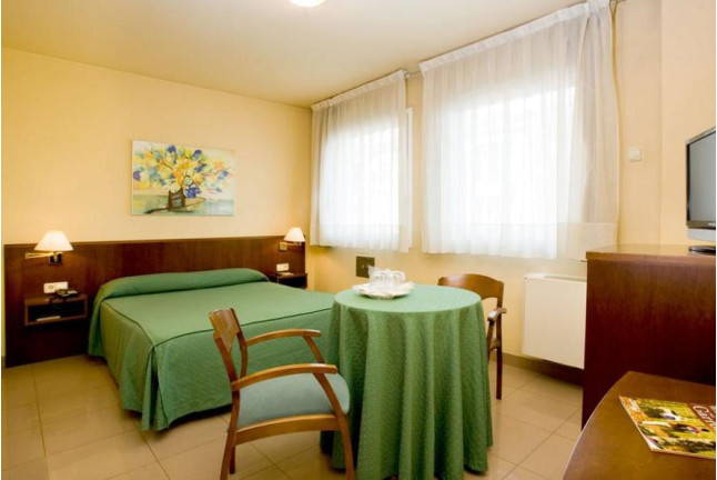 Escapada con Cena en Hotel La Perla d'Olot 3* (Olot, Girona)