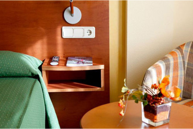 Escapada de 2 Noches con Desayuno en Hotel La Perla d'Olot 3* (Olot, Girona) 