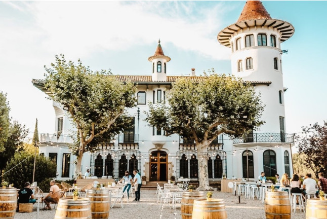 Comida en La Torre de Codorníu (Sant Sadurní d'Anoia, Barcelona)