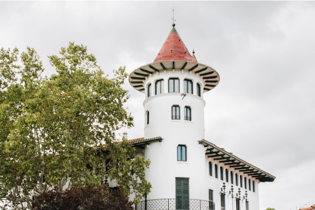 Comida para dos en La Torre de Codorníu (Sant Sadurní d'Anoia, Barcelona)