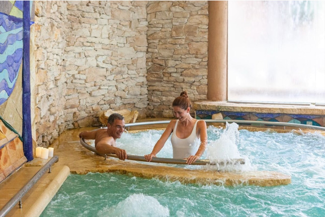 Circuito Spa, Masaje y Tratamiento Facial para dos en La Laguna Spa & Golf (Rojales, Alicante)