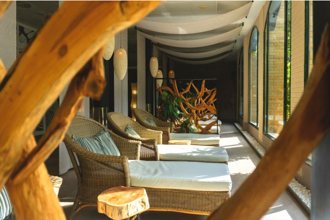 Circuito Spa, Masaje y Tratamiento Facial para dos en La Laguna Spa & Golf (Rojales, Alicante)