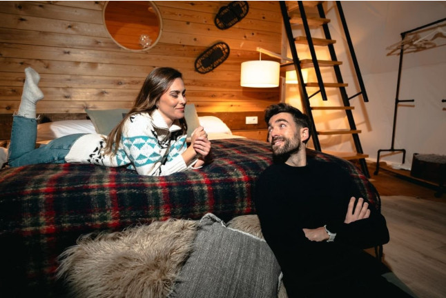 Escapada en Las Mugas con Cena y Raquetas de Nieve (Huesca)