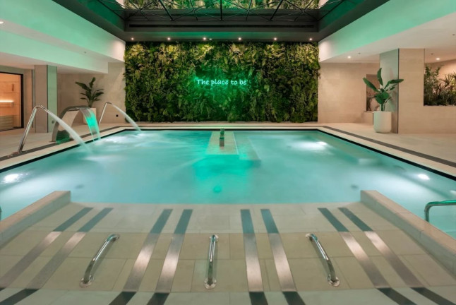 Especial Navidad: Luxury Experience Ritual con Exfoliación, Masaje Relajante, Tratamiento Facial y Spa en Hotel Catalonia Plaza España 4* (Madrid)