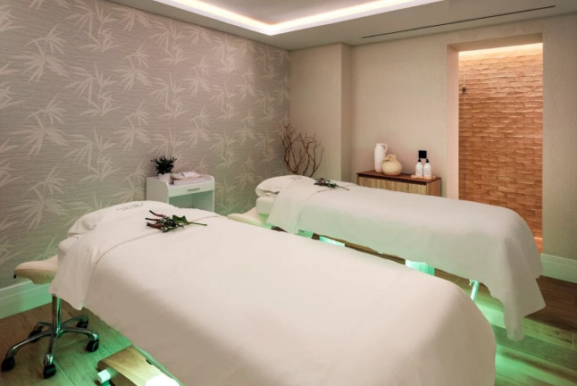 Especial Navidad: Luxury Experience Ritual con Exfoliación, Masaje Relajante, Tratamiento Facial y Spa en Hotel Catalonia Plaza España 4* (Madrid)