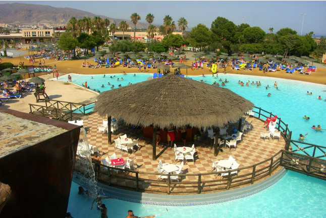 Entrada a Mario Park (Roquetas de Mar, Almería)