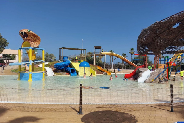 Entrada a Mario Park (Roquetas de Mar, Almería)