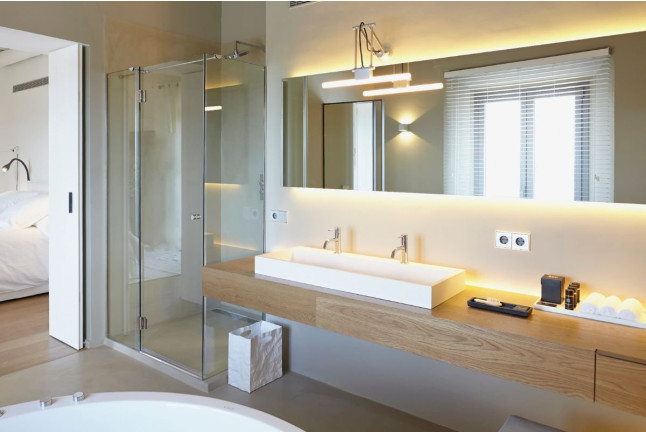 Escapada con Bañera de Hidromasaje en Suite Lazuli en Hotel Mas Lazuli 4* Sup (Pau, Girona)