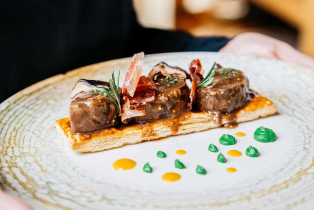 Experiencia Gastronómica: Comida o Cena para dos en Restaurante del Hotel Mas Passamaner 5* (La Selva del Camp, Tarragona)